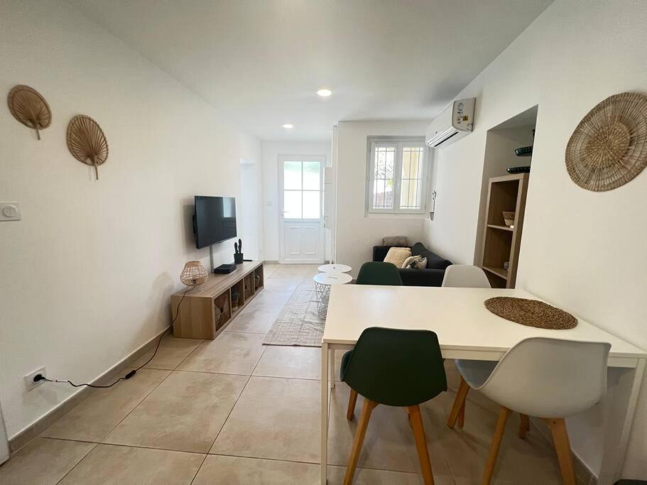 Apartmán La Glycine - Parking Gratuit - Ac Clim - Cour Prive - Villeneuve-lès-Avignon Exteriér fotografie